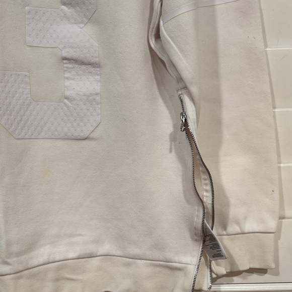 Adidas Cream Sweatshirt with Subtle Logo - Picture 8 of 10